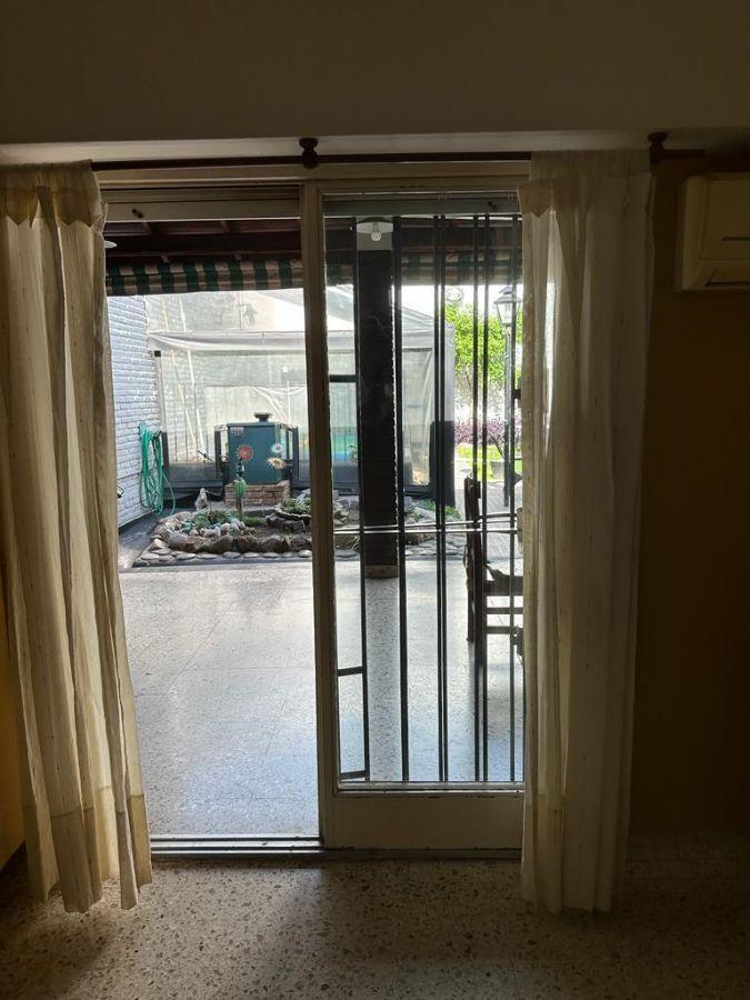 Casa en Venta de 3 Dorm. C/ Cochera en Nueva Pompeya 1