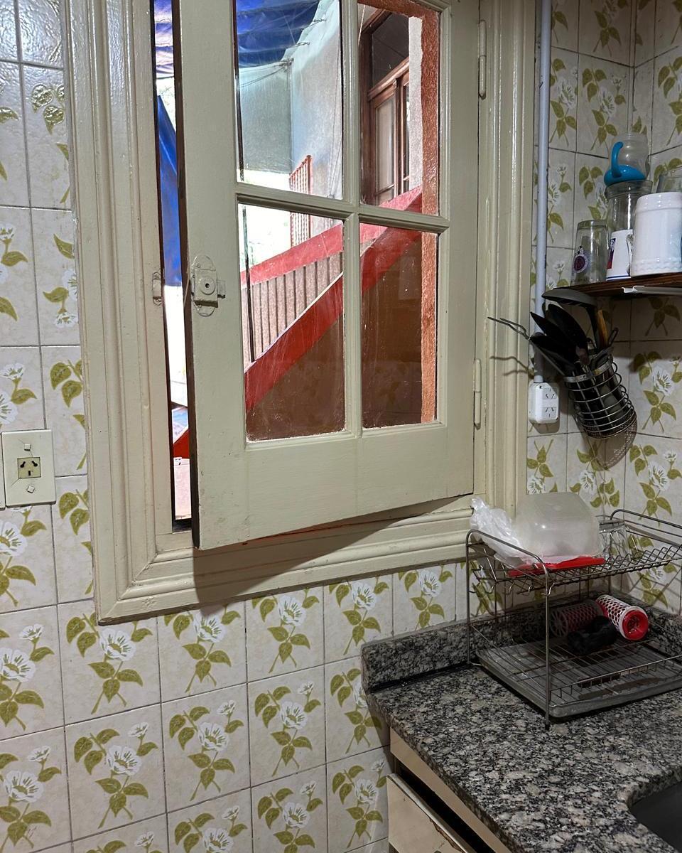 Casa con Local Ideal Para Dos Familias, Zona Comercial en Parque Chacabuco 5