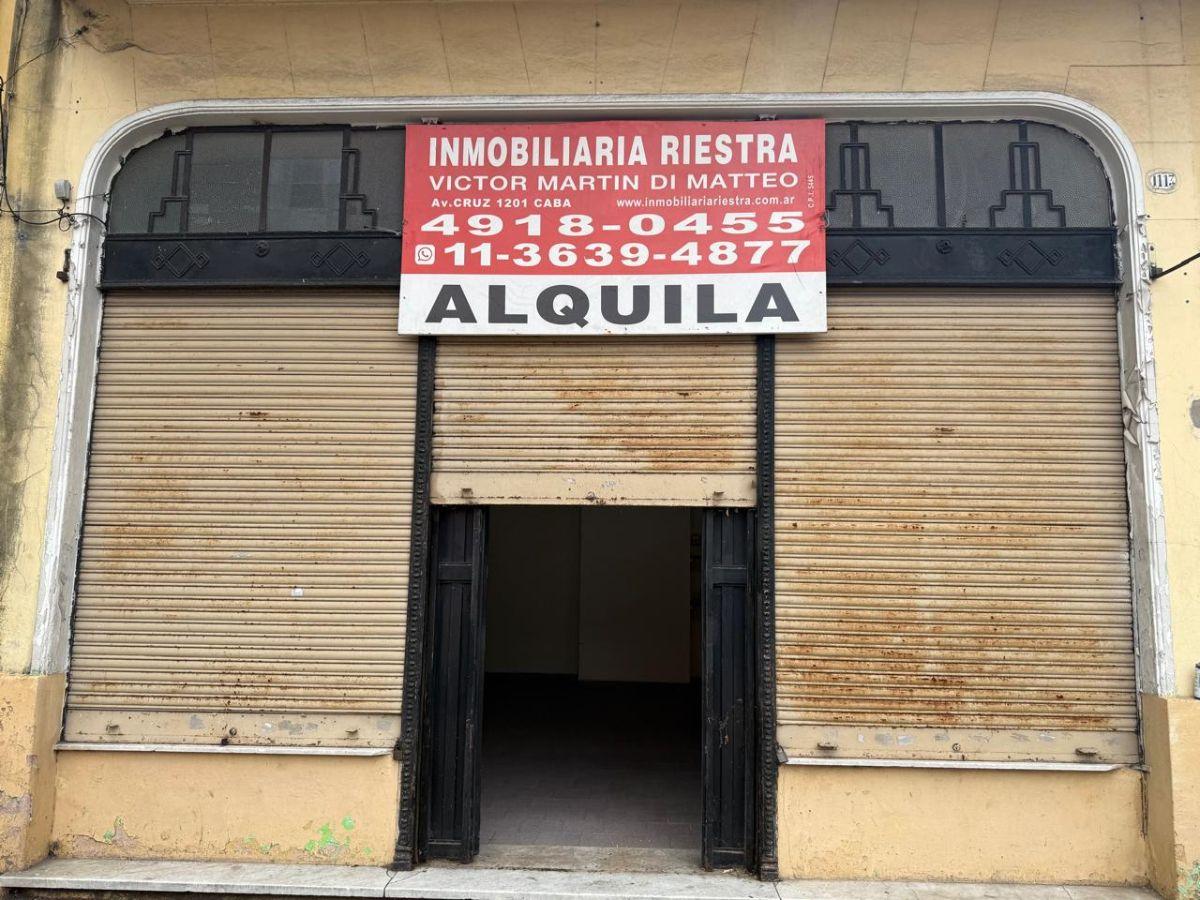 LOCAL EN MUY BUENA UBICACIÓN