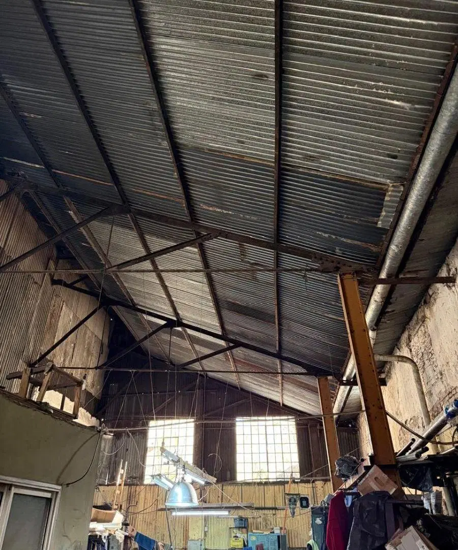 LOTE ÚNICO EN LA ZONA SOBRE AV. SAENZ CON SALIDA A LA CALLE GUARANI 4