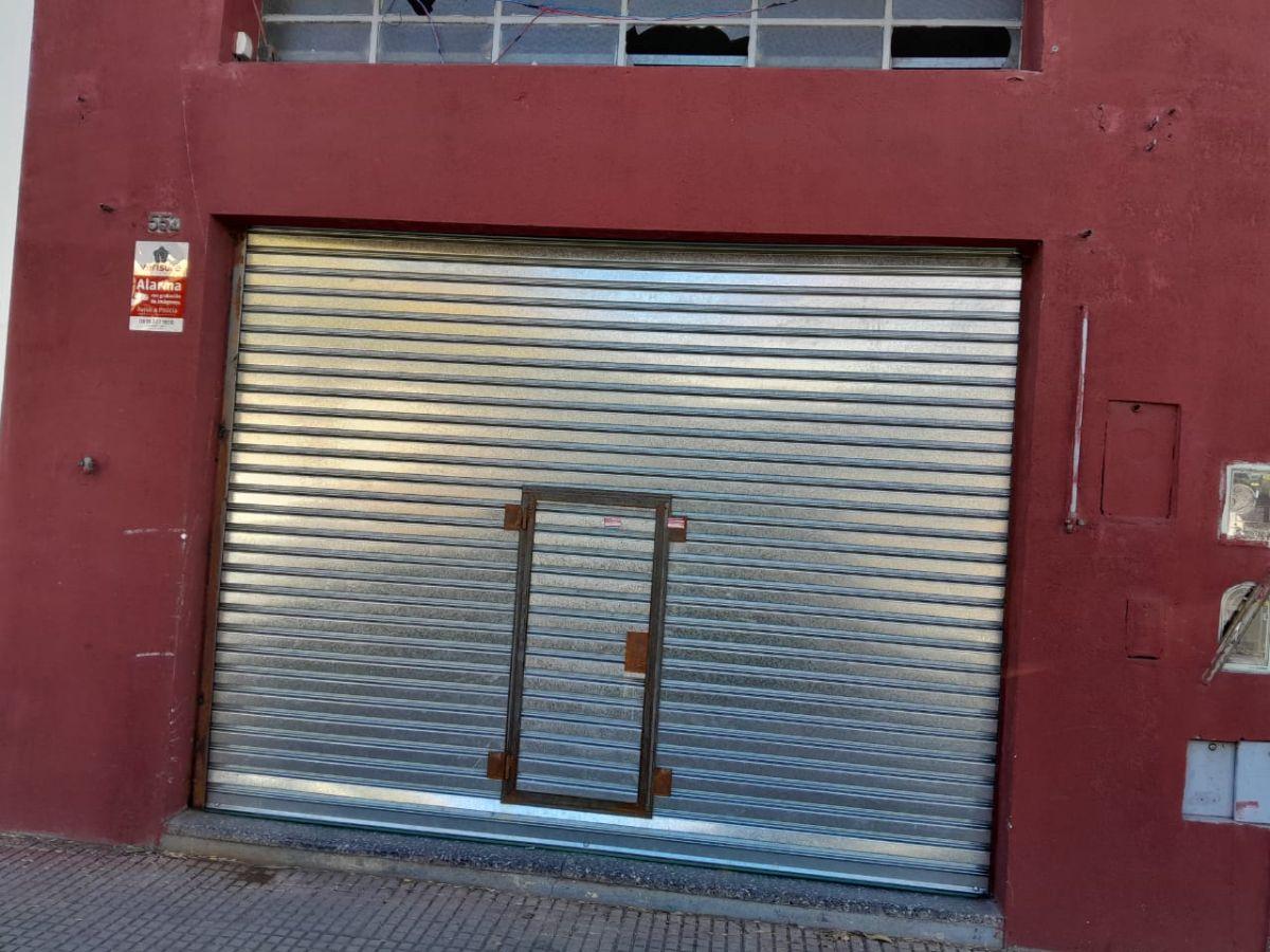 LOCAL SOBRE IMPORTANTE AV. CENTENERA
