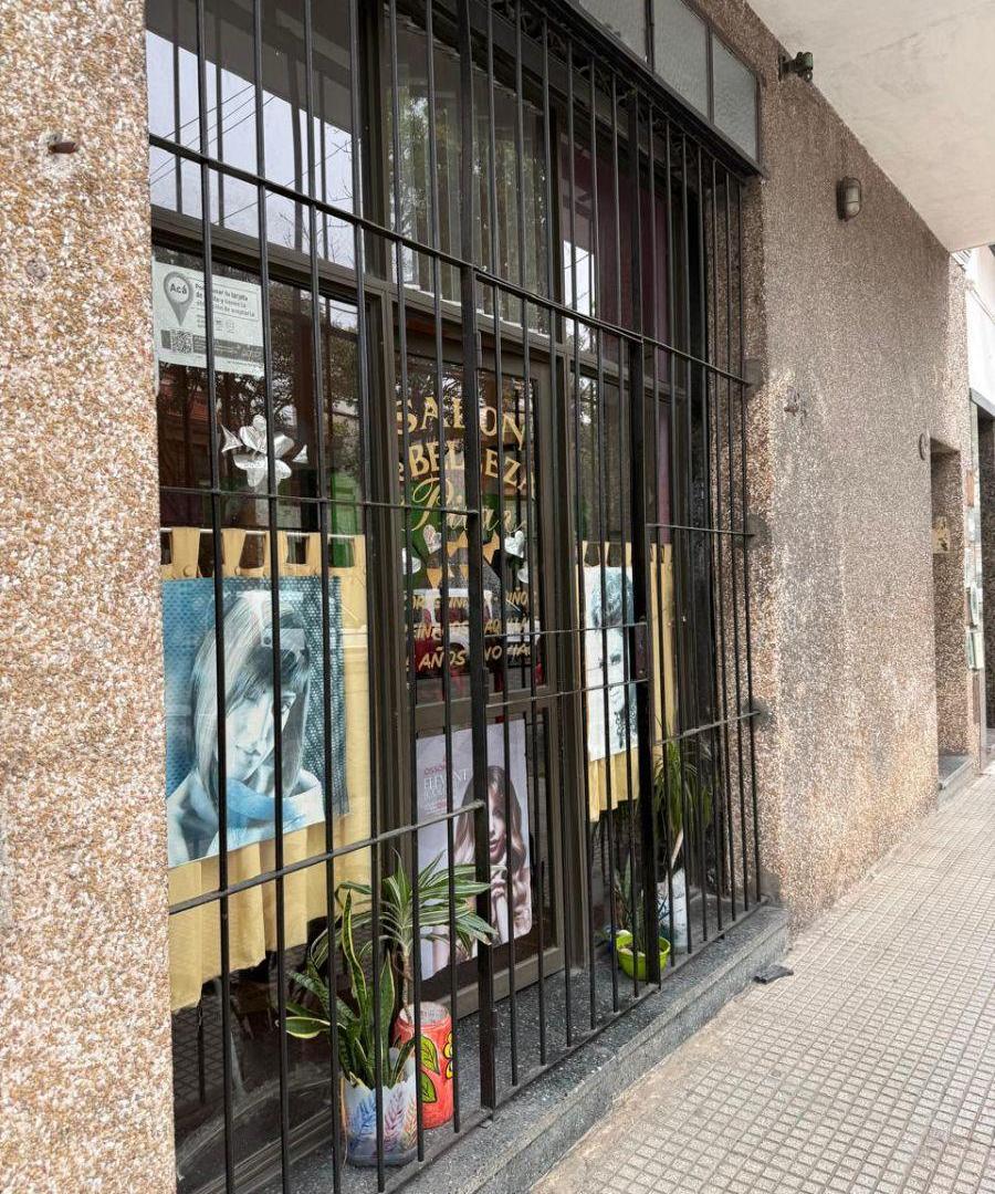 Foto de LOCAL MUY BUENA UBICACIÓN GEOGRÁFICA, imagen 4