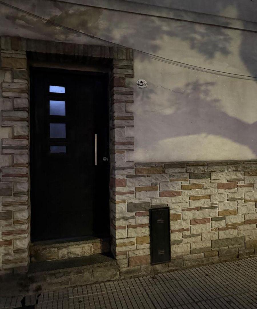 Foto de DEPARTAMENTO TIPO CASA AL CONTRAFRENTE SIN EXPENSAS, imagen 2