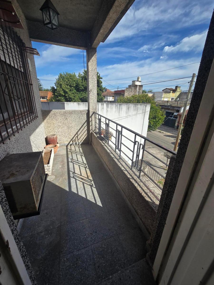 Venta en Bloque/ 2 Casas en Lote Propio con Pileta 5