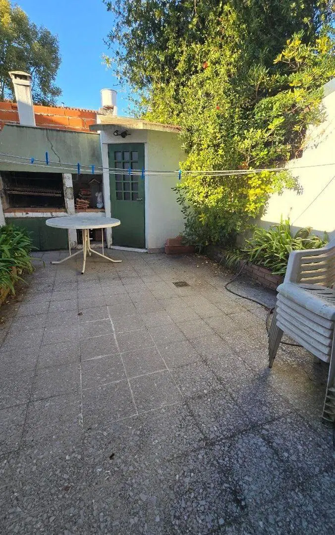 EXCELENTE DUPLEX DE 3 AMB + ESCRITORIO + PATIO 5