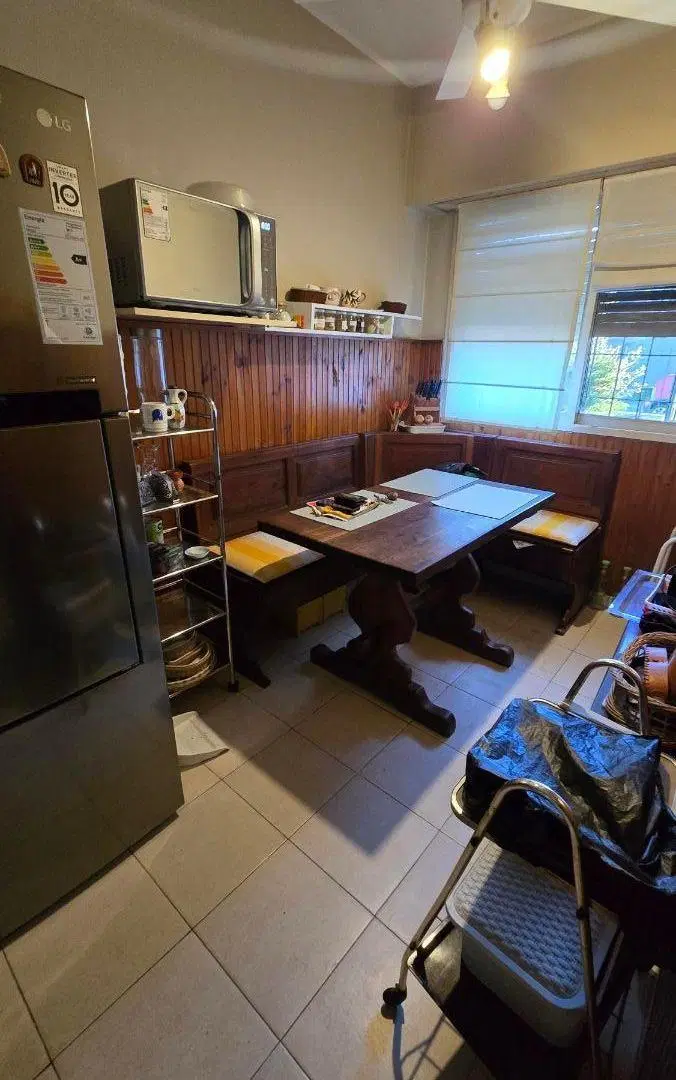 EXCELENTE DUPLEX DE 3 AMB + ESCRITORIO + PATIO 8