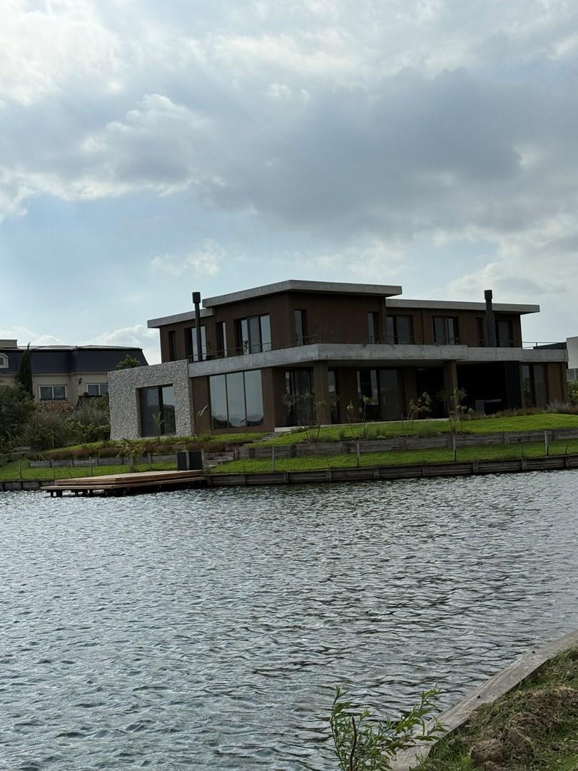 Casa Chalet  en Alquiler en Virazón, Nordelta, Tigre