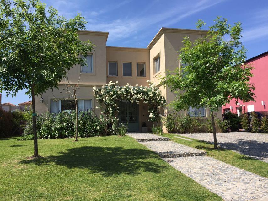 Foto de Casa Quinta en Alq. Temporario ubicado en La Comarca, Tigre, G.B.A, imagen 2
