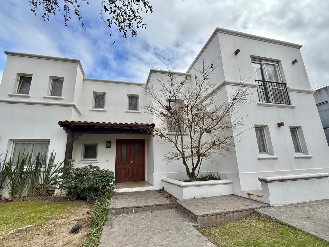 Foto de Casa Chalet en Venta en Santa Barbara, Tigre, G.B.A. Zona Norte, imagen 1