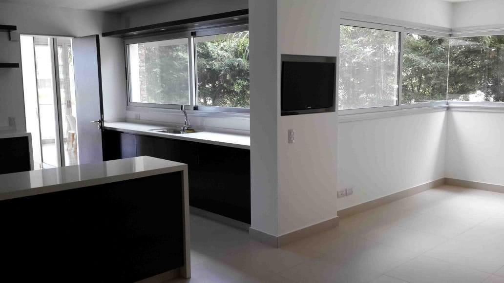 Foto de Casa en Alquiler ubicado en Santa Barbara, Tigre, G.B.A. Zona Norte, imagen 2