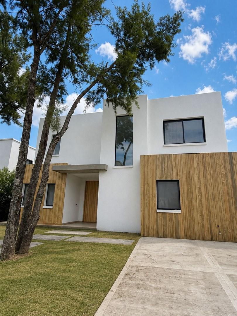 Foto de Casa en Venta en Laguna Grande, Villanueva, Tigre, imagen 1