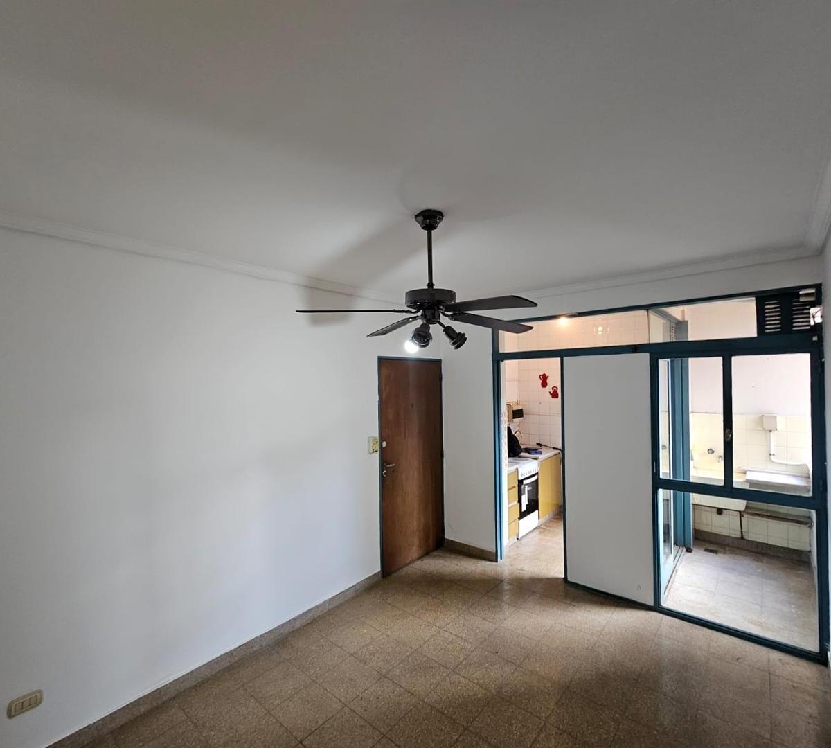 Foto de DEPARTAMENTO VENTA 2 AMB VILLA REAL, imagen 4
