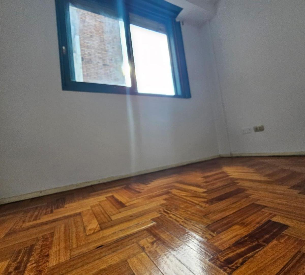 Foto de PH 2 AMBIENTES VENTA VILLA REAL, imagen 3