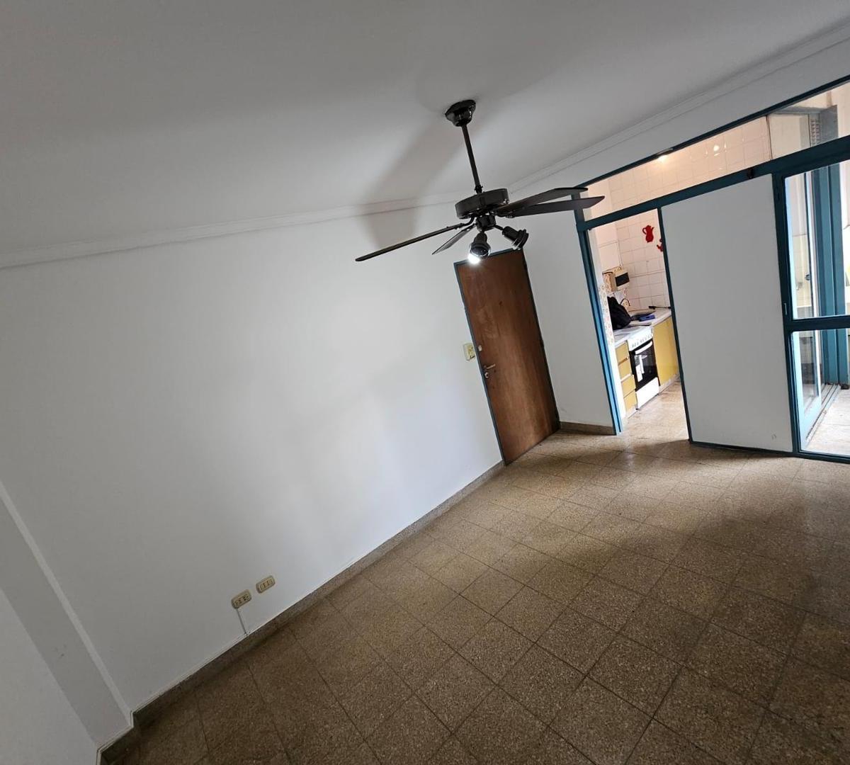 Foto de PH 2 AMBIENTES VENTA VILLA REAL, imagen 4