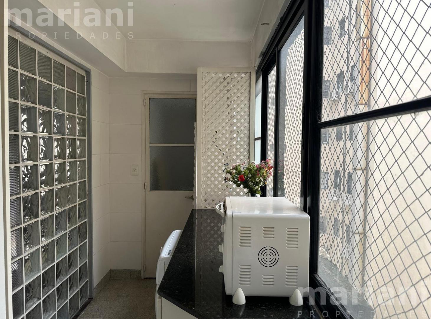 SEMIPISO 3 AMB c/balcón - 86m2 - Balvanera