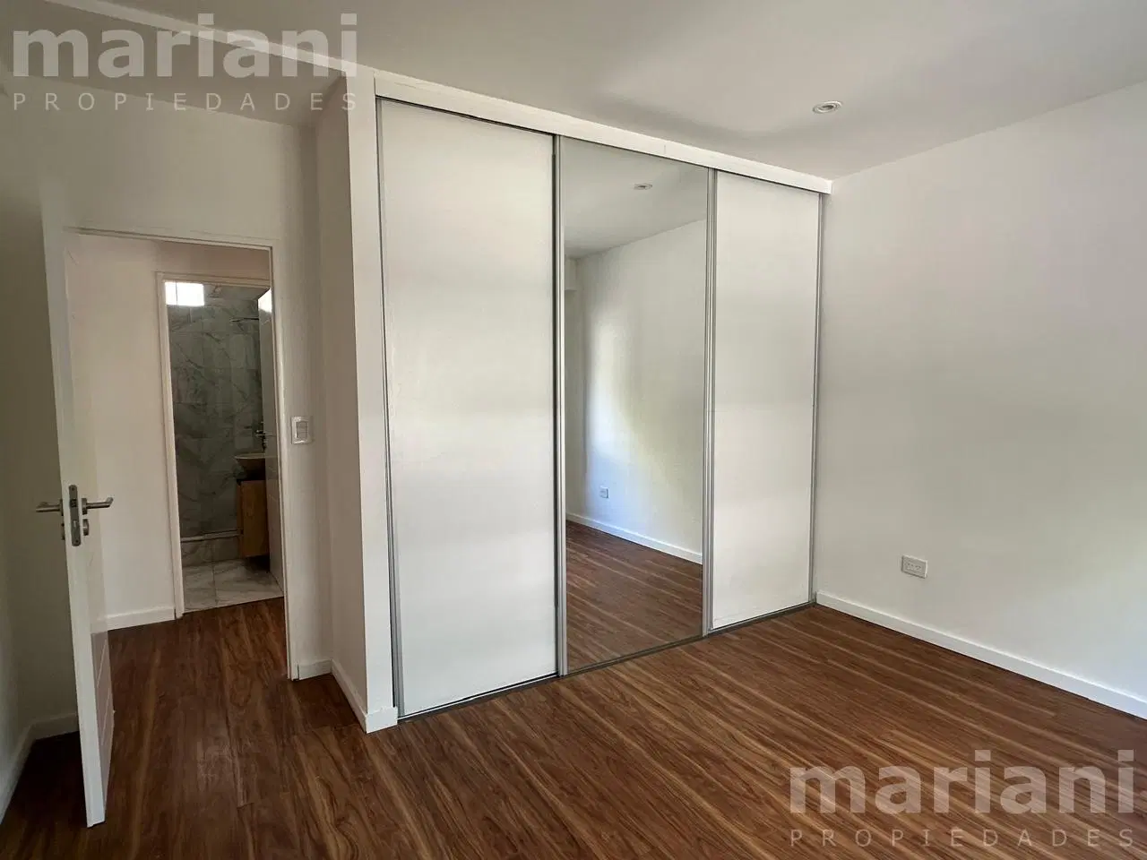 Excelente depto 3 ambientes al frente - 1er piso - PALERMO 5