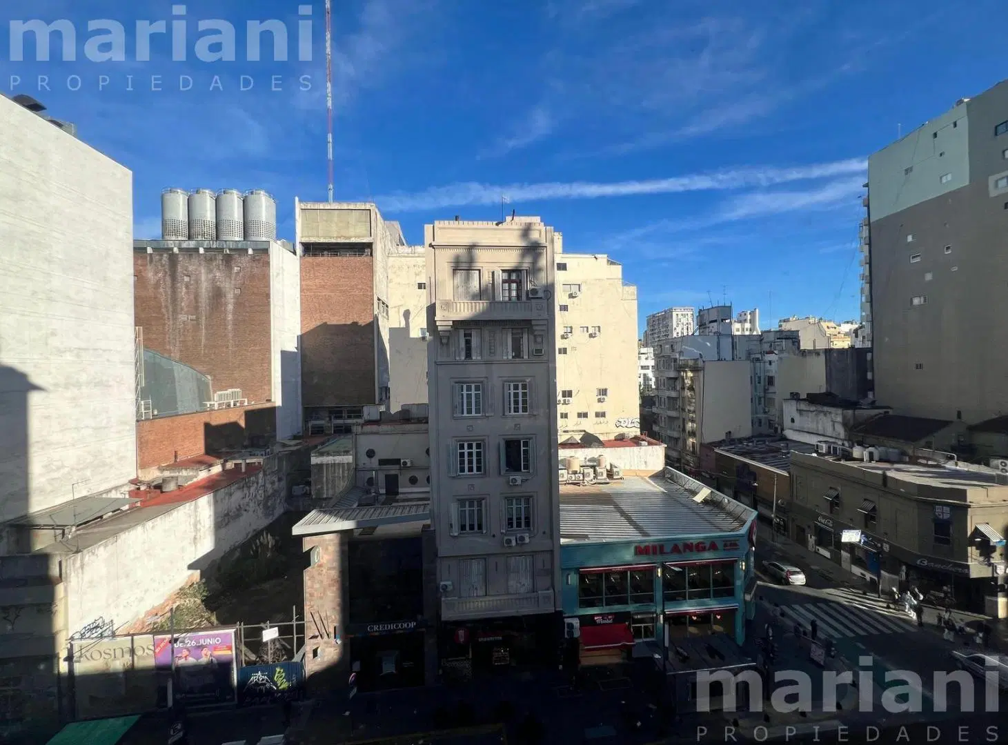 Amplio 2 Amb (56m2) - A Reciclar -  Av. Corrientes al 1500 4