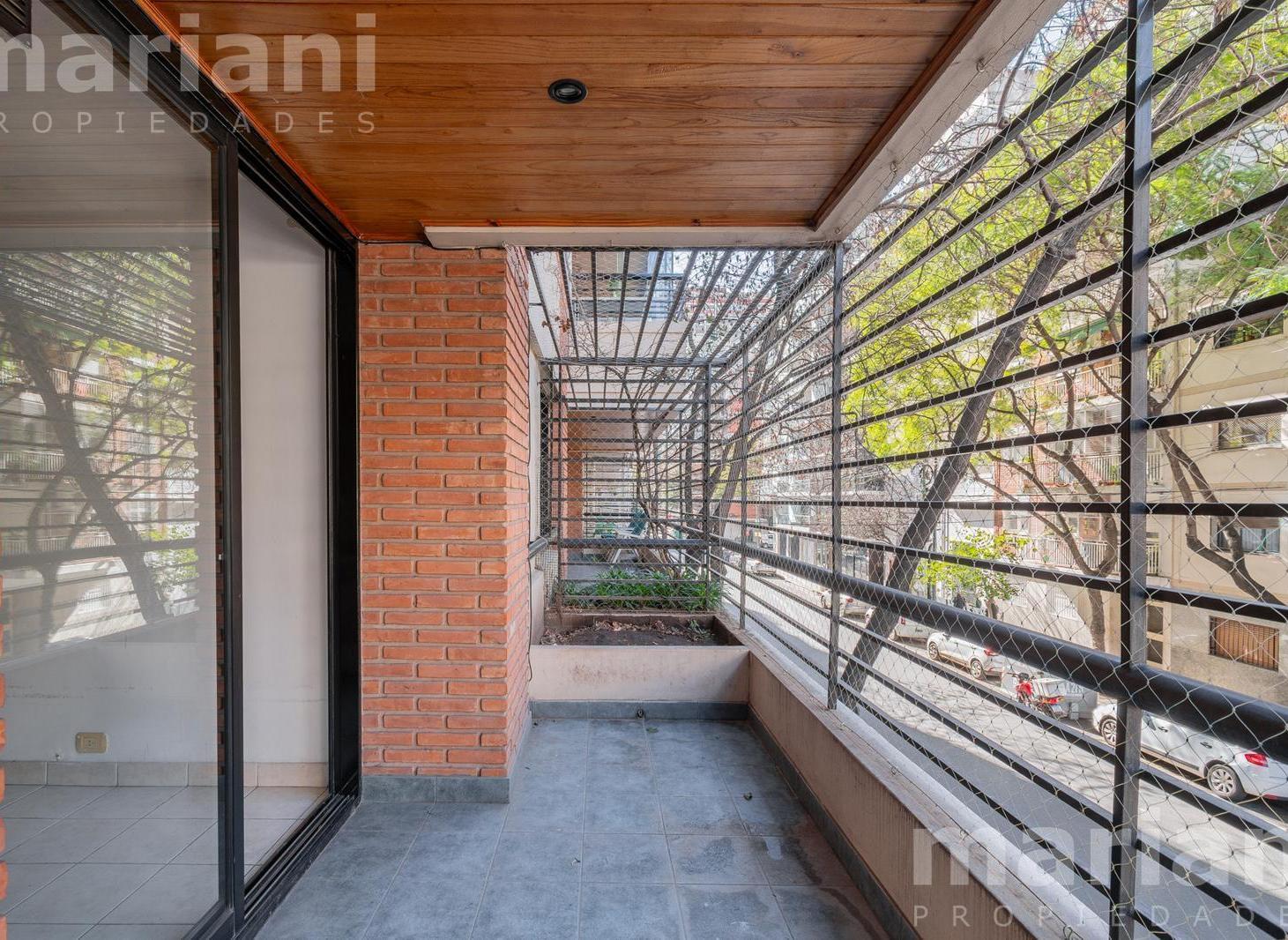 Foto de VENTA SEMIPISO 3 AMB dependencia c/cochera, baulera, balcón y patio., imagen 3