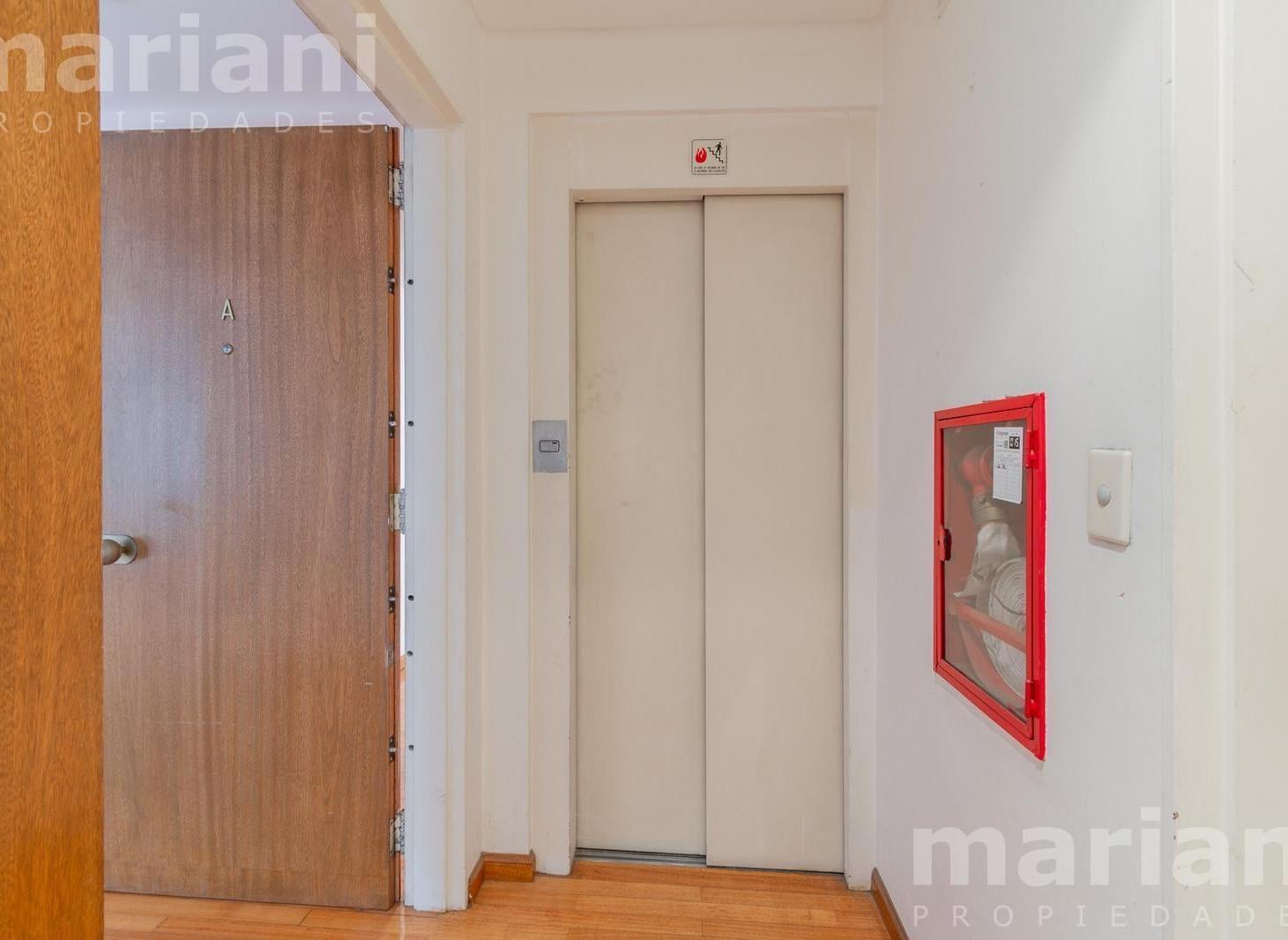 Foto de VENTA SEMIPISO 3 AMB dependencia c/cochera, baulera, balcón y patio., imagen 1
