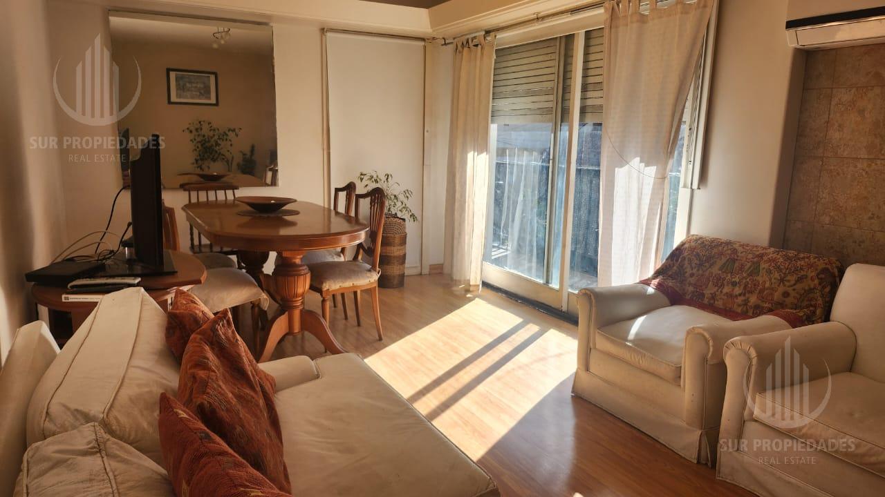 Foto de Departamento con balcón al frente Miramar Zona 1, imagen 4
