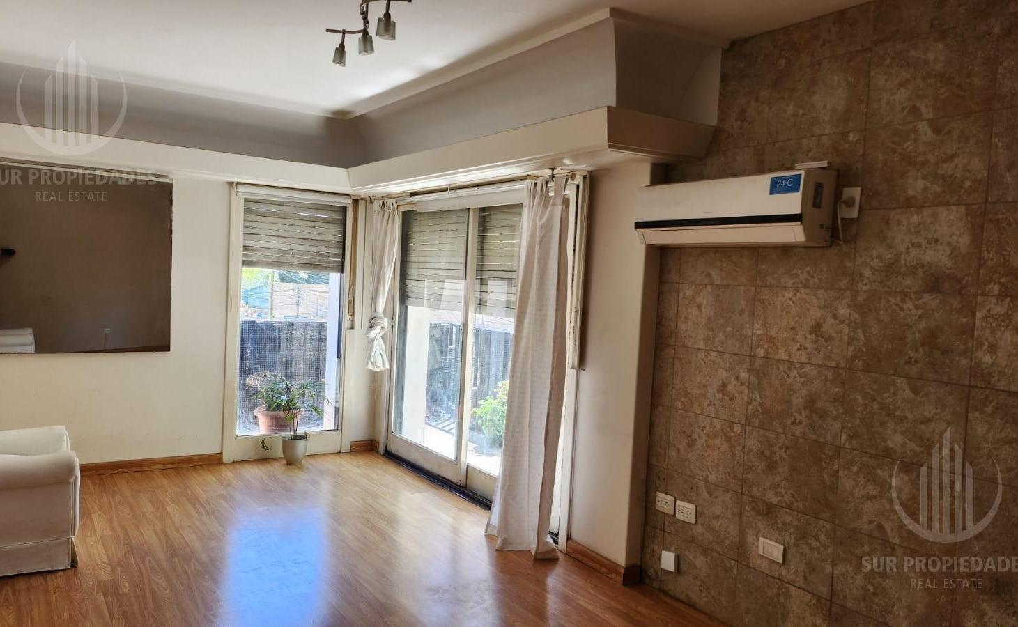 Foto de Departamento con balcón al frente Miramar Zona 1, imagen 1