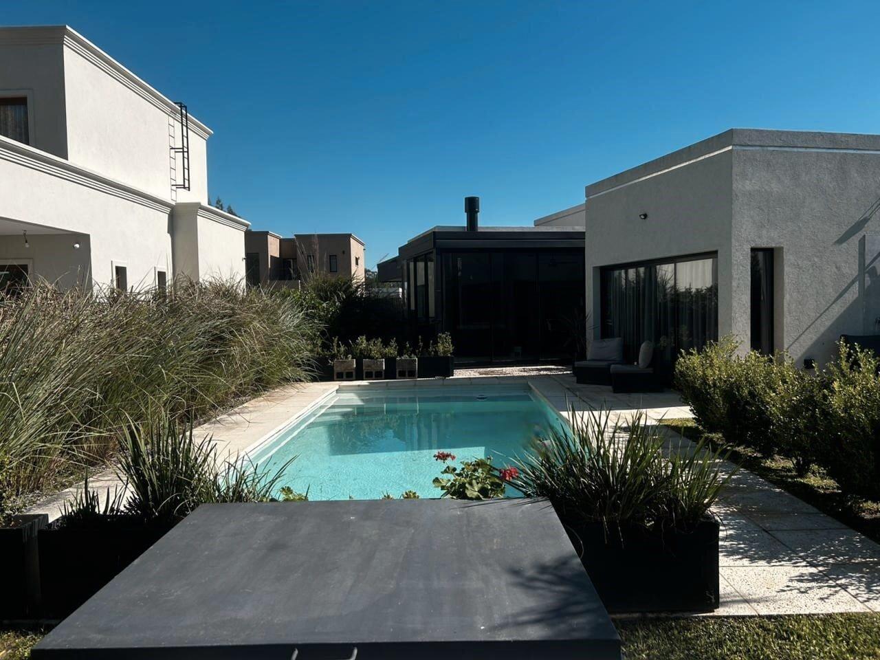 Foto de Casa Minimalista en Los Talas, imagen 2