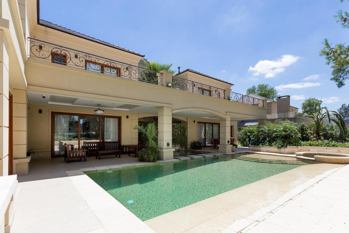 Foto de Saint Thomas Este Oeste 5 suites - doble lote al golf, imagen 4