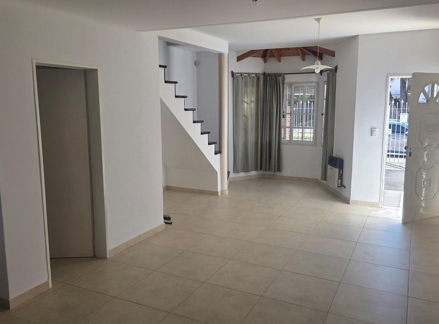 Foto de Casa Dúplex en Venta en General Pacheco, Tigre, G.B.A. Zona Norte, imagen 1