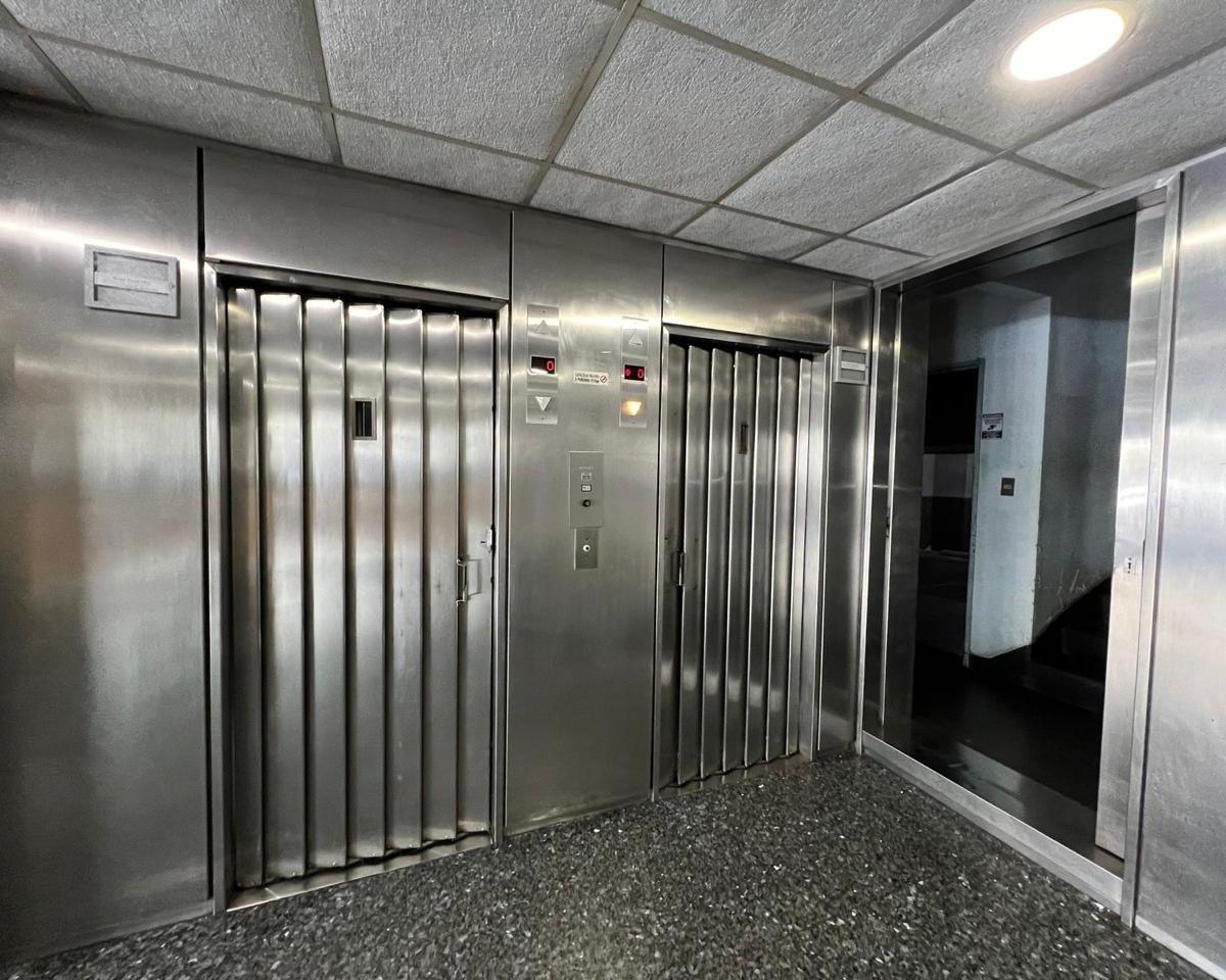 Excelentes Oficinas Comerciales en Monserrat 3