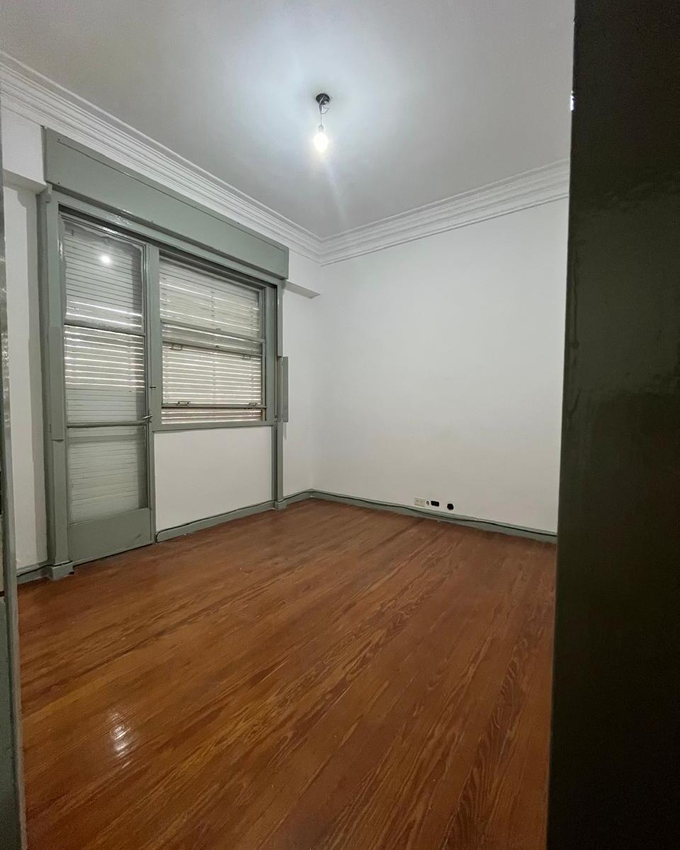 EXCLUSIVO USO COMERCIAL DEPARTAMENTO/OFICINAS