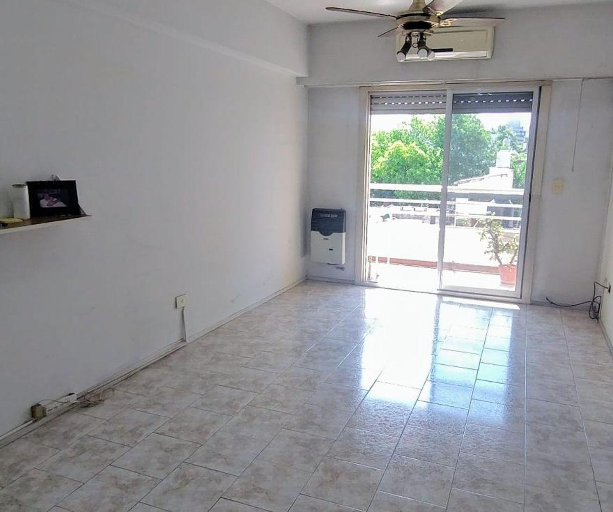 Venta Departamento 3 Ambientes en Liniers 1