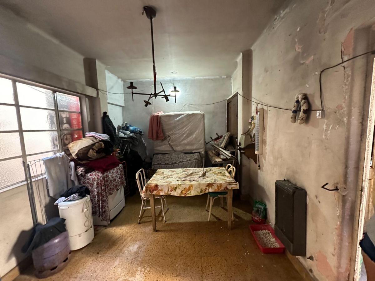 Casa a La Venta Multifamiliar Floresta P/ Reciclar 4