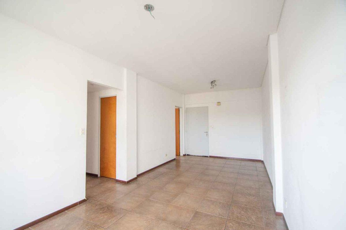 Departamento en Venta de 3 Ambiente Villa Lynch 4