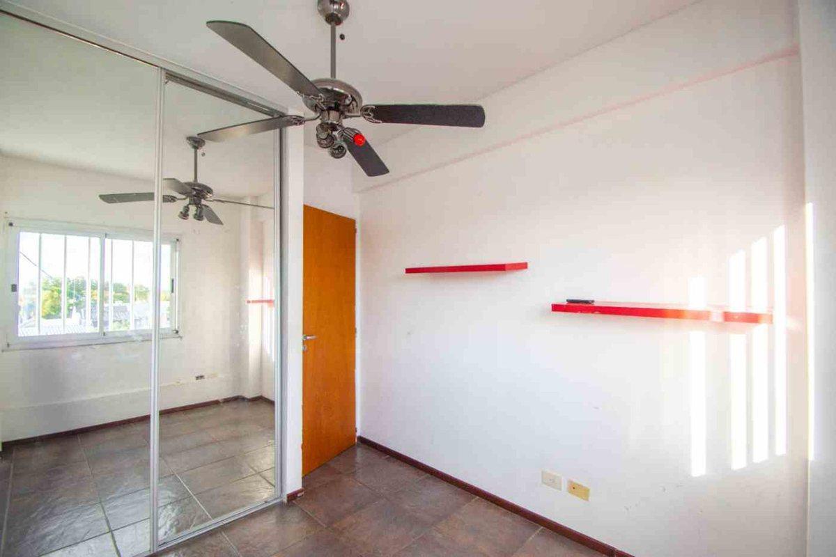 Departamento en Venta de 3 Ambiente Villa Lynch 3