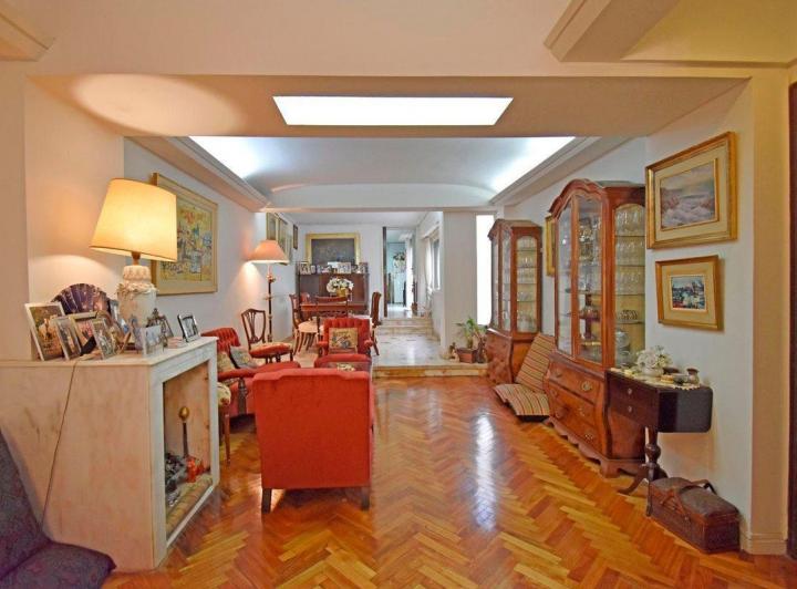 Venta 6 amb c/ 2 patios y 2 dependencias, Belgrano 3