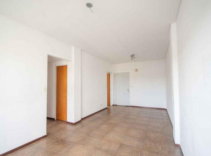 Departamento en venta de 3 ambientes Villa Lynch! 2