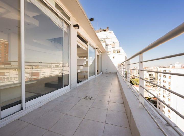 VENTA SEMIPISO 3 AMB BELGRANO PISO ALTO APTO CRÉD. 2