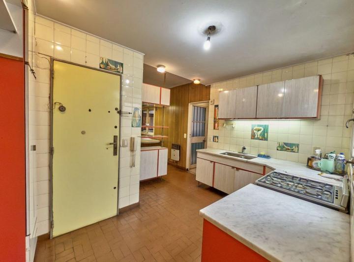 VENTA PISO 5 AMB C/ESPACIO GUARDACOCHE ALMAGRO 4