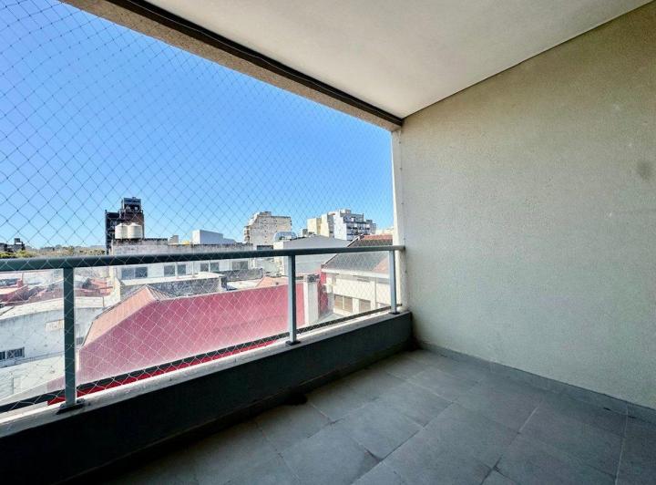 ALQUILER-Monoambiente c/balcon-Monte Castro 2