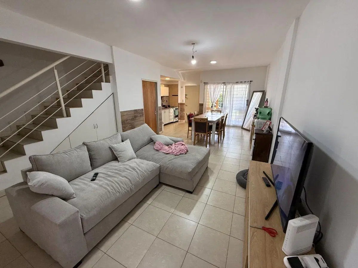 VENTA PH DE 3 AMB CIUDAD EVITA  C/ PILETA +GARAGE 4