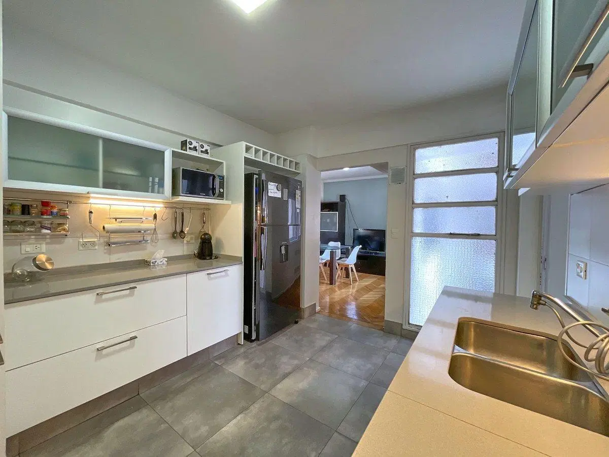 Piso 5 ambientes c/dep y Cochera-Belgrano-Alq temp 3