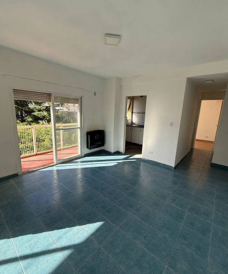 DEPARTAMENTO VENTA  3 AMBIENTES C/BALCON Y TERRAZA 3