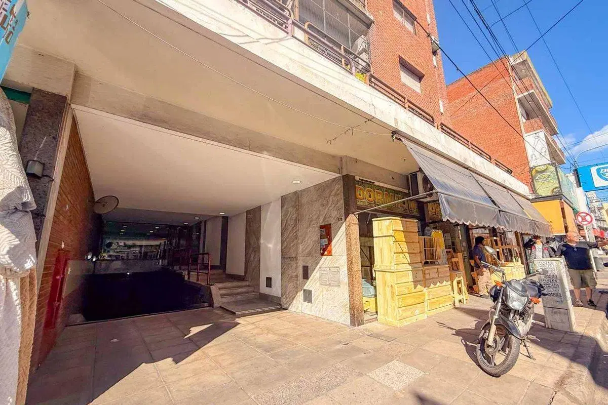 DEPARTAMENTO EN VENTA - MORÓN CENTRO 5