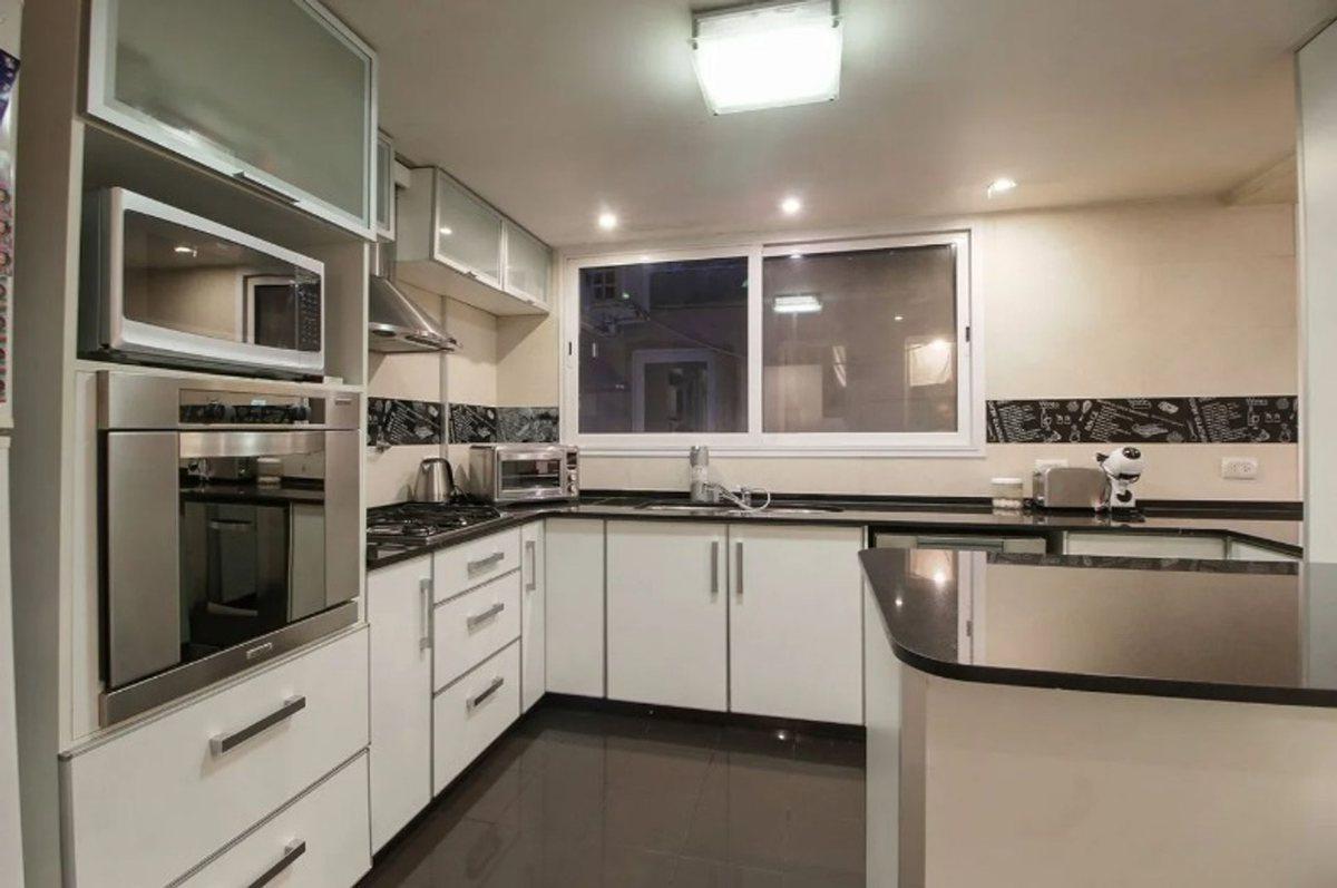Venta Departamento 4 ambientes con Dependencia