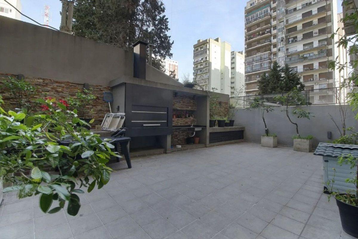 Venta Departamento 4 ambientes con Dependencia