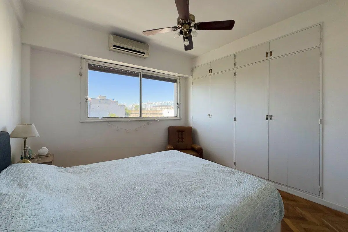Venta Depto. 3 Ambientes con Balcón Monte Castro 3