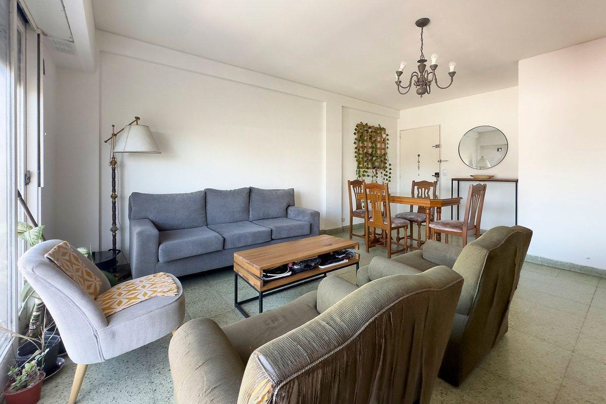 Venta Depto. 3 Ambientes con Balcón Monte Castro