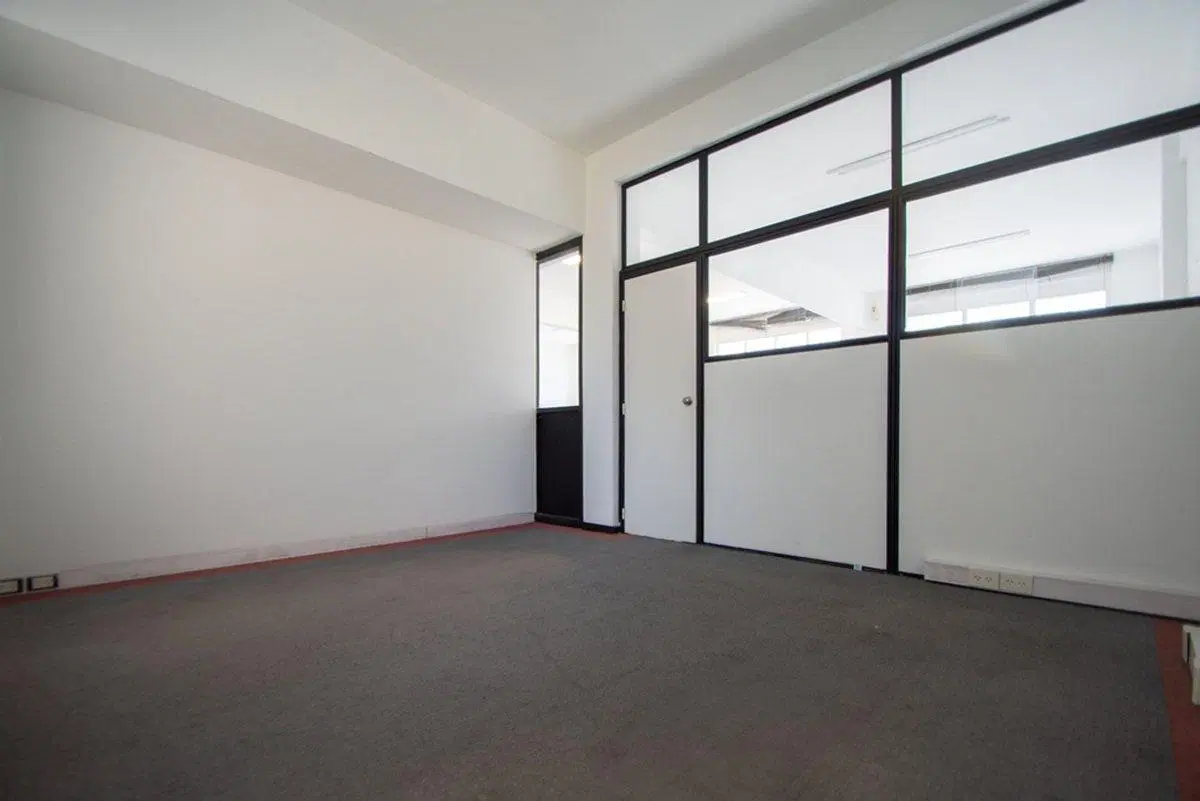 Oficina de 140mts en VENTA en SAN NICOLAS 5