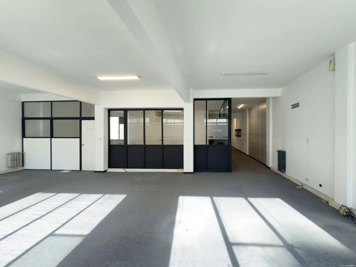 Oficina de 140mts en VENTA en SAN NICOLAS 2