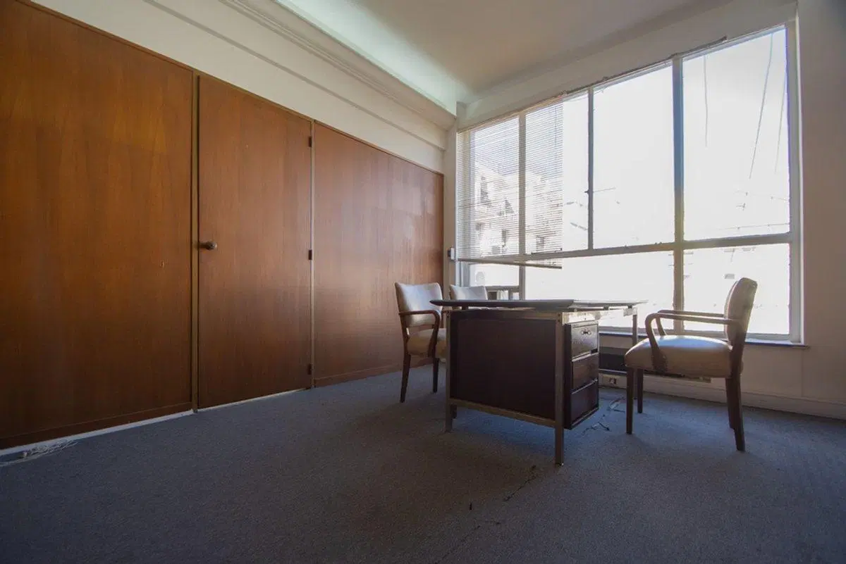 Oficina de 99mts en VENTA en SAN NICOLAS 4